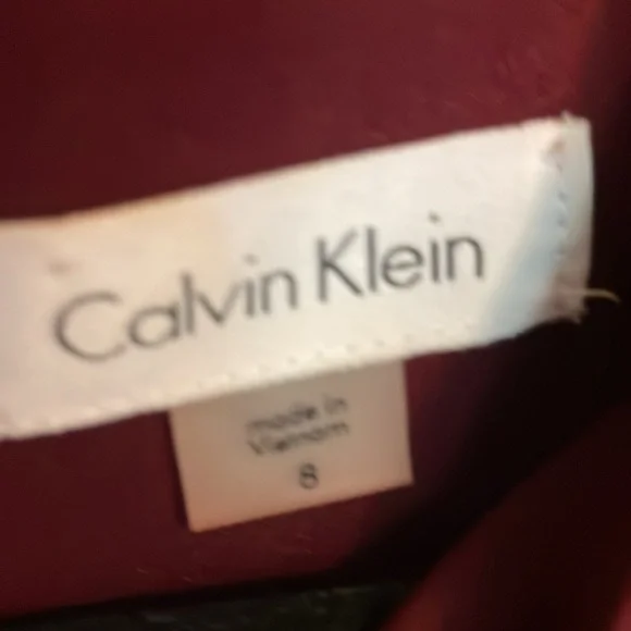 CALVIN KLEIN maroon knee-length cold shoulder dress - Picture 3 of 6